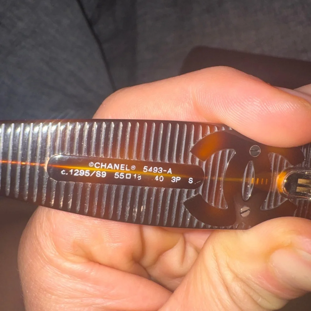 CHANEL Women's Tortoiseshell Rectangular Sunglasses - Brown Gradient MAKE OFFER - Picture 7 of 7